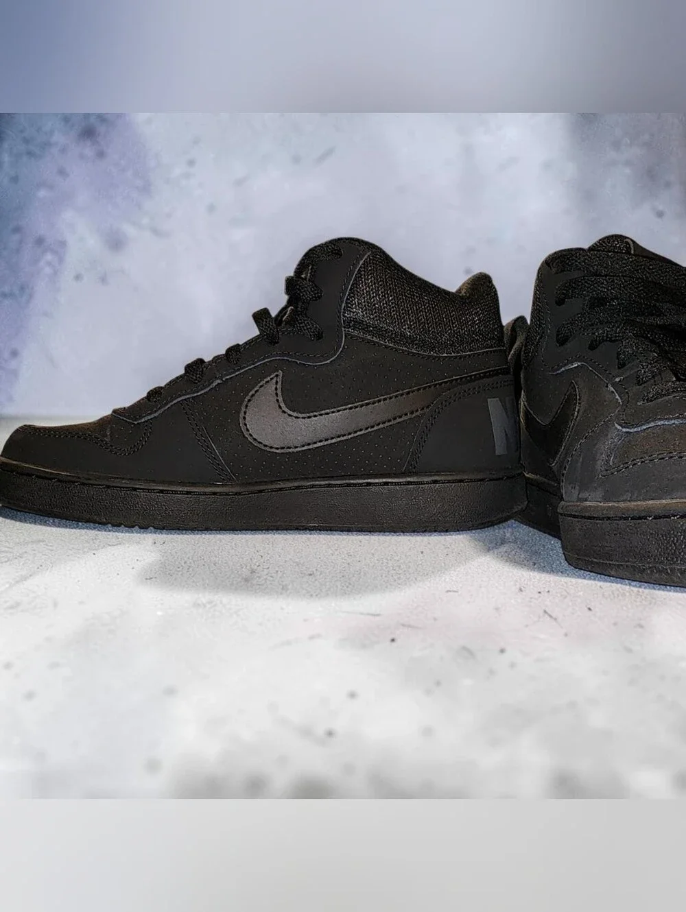 Nike Court Borough Mid 